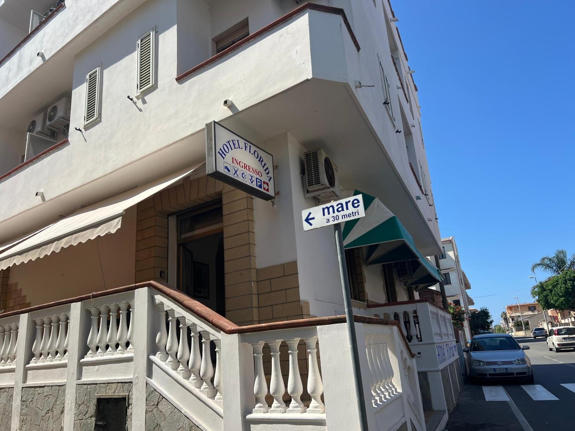 Albergo Florida Capo Rizzuto Buitenkant foto